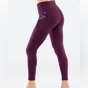Fabletics Oasis PureLuxe High-Waisted 7/8 Legging